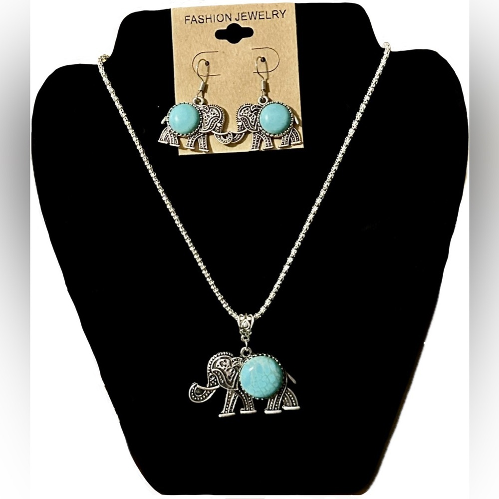 💰3 for $30💰 Silver Elephant necklace and earrings with turquoise colored stone